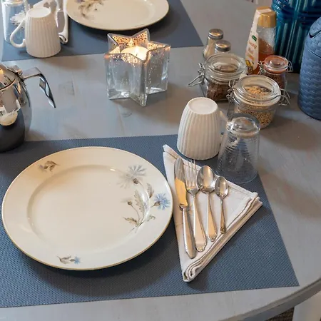 Thoez Bed & Breakfast 4*