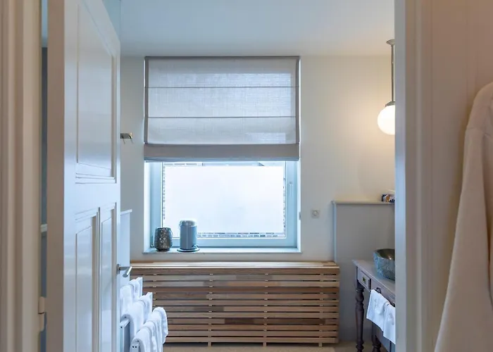 Thoez Bed & Breakfast 4*